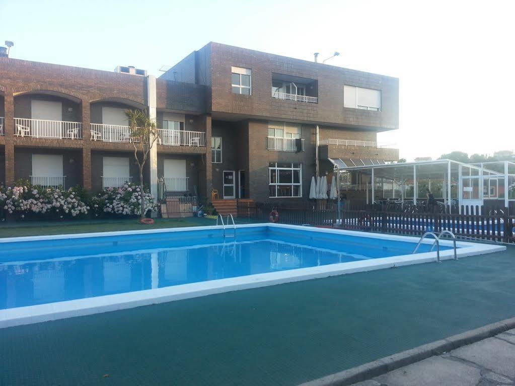 Don Hotel Кангас Экстерьер фото